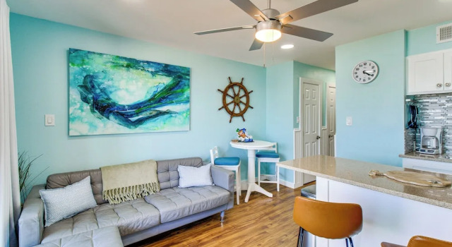 Balcony w/ Ocean View! North Beach 2nd-floor Condo
