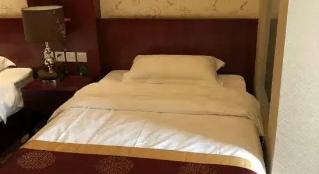 Chongqing Junda Hotel, Boek Hotel Chongqing Regio Chongqing