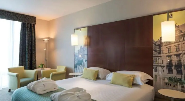 Полулюкс voco Sheffield by IHG