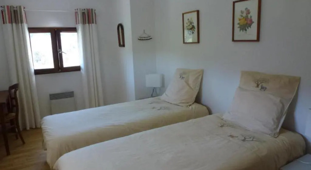 Gîte Le Mayet-de-Montagne, 4 pièces, 6 personnes - FR-1-489-317, Rezervasyon Otel  