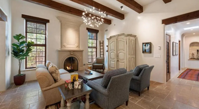 Коттедж с 2 комнатами Alameda Escondido - Historic East Side Luxury, Walk Everywhere