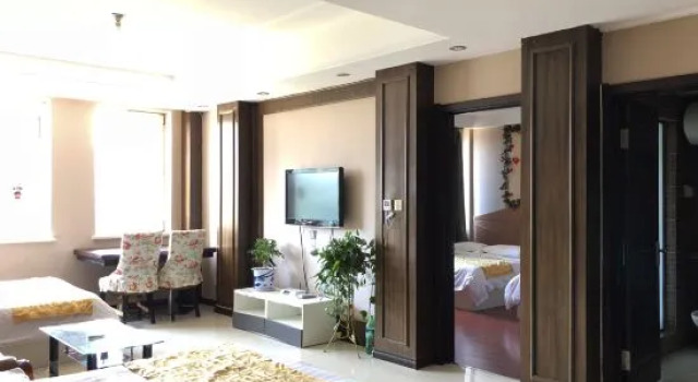 Семейный люкс Platinum Apartment (Dalian Jinshitan Discovery Kingdom Light Rail Station)