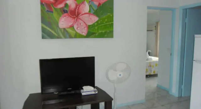Студия Quest Apartments