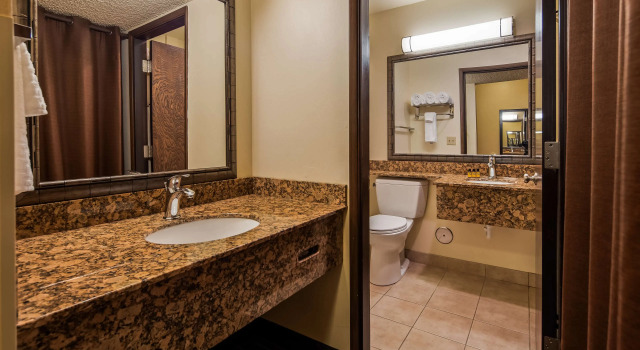 Четырёхместный номер Standard с видом на горы Best Western Plus Tree House