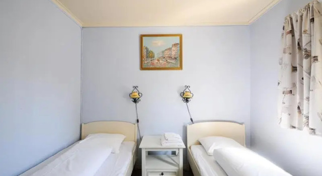 Ullensvang Gjesteheim, Rezerwuj Hotel Hotele w Hordaland z basenem, Basen