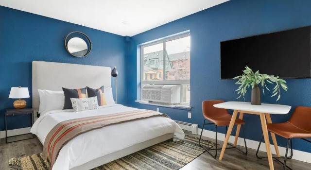 Студия Kasa LoHi Denver