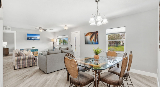 882 Cody Avenue, Book Feriehus Villaer i Sebastian, Villa