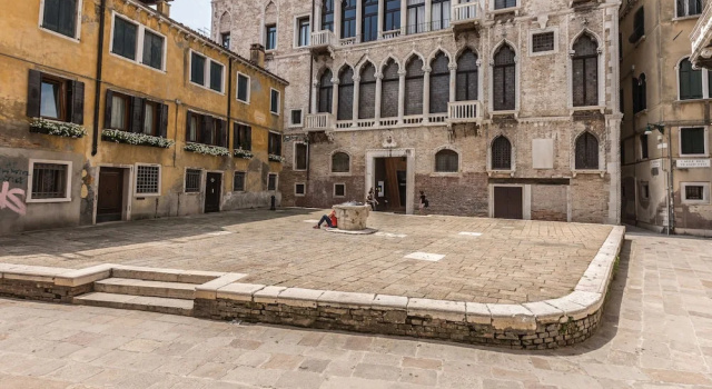 The Venetian Penthouse, Забронировать Дом для отпуска Коттеджи Венеции, рядом с Железнодорожный вокзал Венеция Санта Лючия, Коттедж