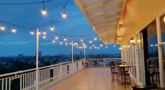Grand Makassar Hotel