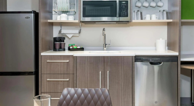 Двухместный люкс c 1 комнатой Home2 Suites By Hilton Orlando Near Universal
