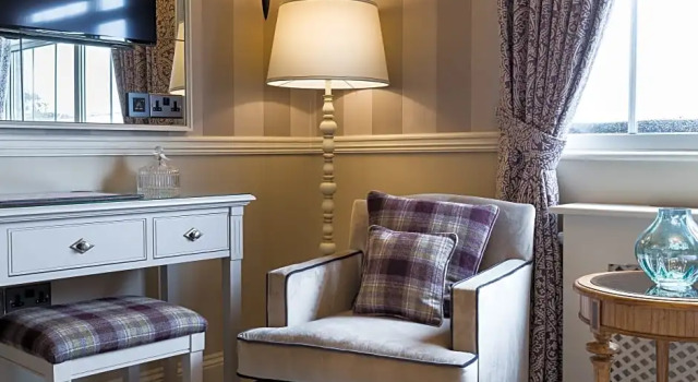 Номер Classic Down Hall Hotel