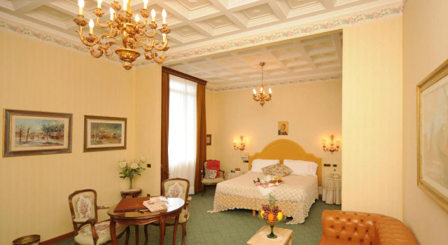Полулюкс Grand Hotel Excelsior