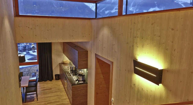 Modern Apartment With Sauna, Balcony, Garage, Washing Room
