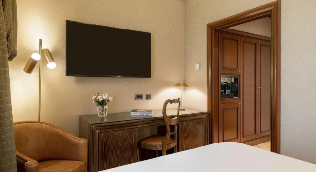 Двухместный номер Superior NH Collection Prague Carlo IV