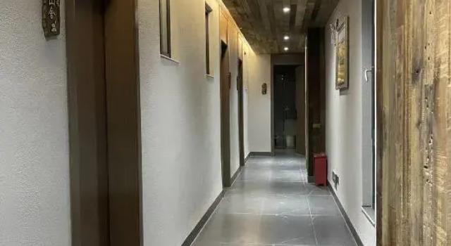 Shiping Longhe Mountain House, Buchen Sie Hotel Shiping Yunnan