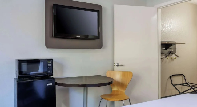 Двухместный номер Standard Motel 6 Elizabethtown