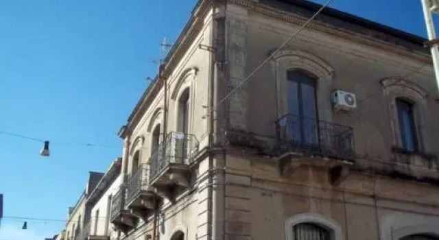 Suite Cavour - Suntripsicily, Book Hotel Hotels in Sicily with Parking, Parking