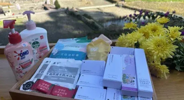 Люкс Luxury Jijing Zhaoxing Boutique Homestay (Zhaoxing Dong Village Branch)