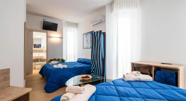 Четырёхместный номер Standard с видом на море Hotel Villa Sorriso