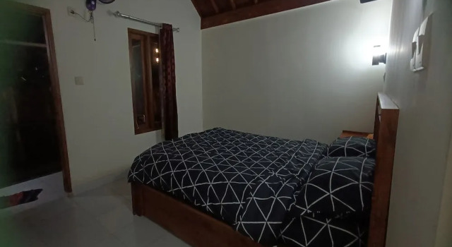 Номер Deluxe OYO 93766 Bunga Homestay Near Taman Lembah