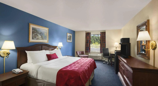 Двухместный номер Standard Cottonwood Suites Savannah Hotel & Conference Center