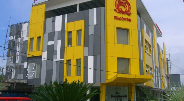 Dragon Inn Kendari, Prenota Hotel Hotel a Sulawesi con parcheggio, Parcheggio