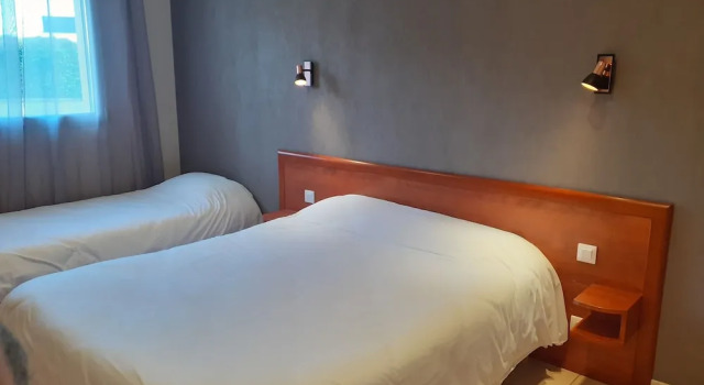 Номер Comfort Hôtel Le Goas Plat