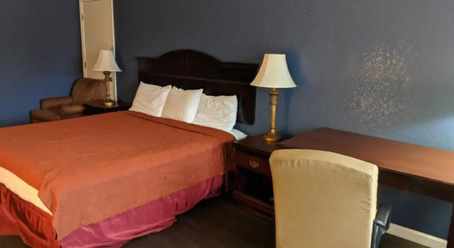 Key West Inn - Roanoke, Prenota Hotel Roanoke Alabama