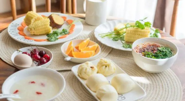 Shui Zhi Pan Lake View Inn, Buchen Sie Hotel Hotels in Yunnan mit Parkplatz, Parkplätze