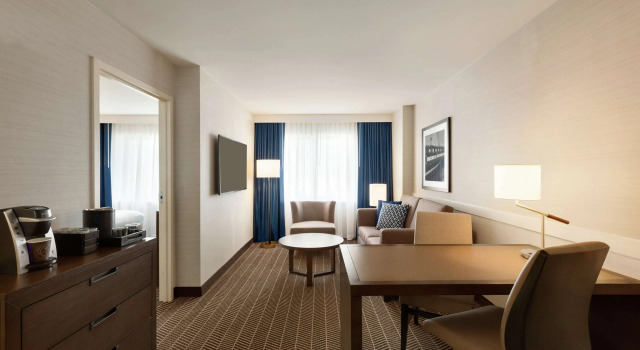Embassy Suites Boston Logan Airport
