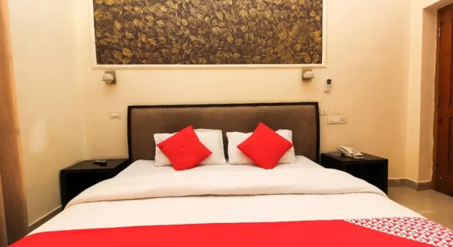 Hotel Downtown By OYO Rooms, Забронировать Отель Кангра штат Химачал-Прадеш