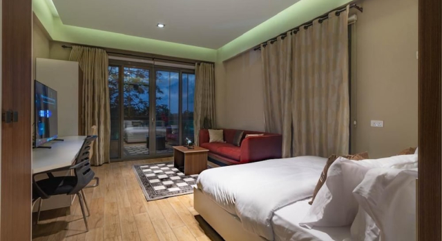 Peravi Suites at Pearl In The City, Prenota Appartamento Hotel a Greater Accra con piscina, Piscina