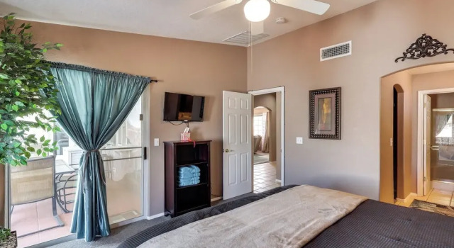 Pool & Hot Tub: Pet-friendly Lake Havasu Home!, Забронировать Отель Лейк-Хавасу-Сити штат Аризона