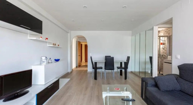 Apartamentos La Vaguada Suites, Varaa Huoneisto Hotellit Madridin maakunta pysäköinnillä, Pysäköinti