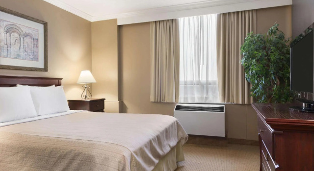 Двухместный номер Deluxe Days Inn Ottawa West