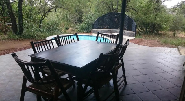 Kruger River Villas - Mtombo, Забронировать Вилла Отели Барбертон с бассейном, Бассейн