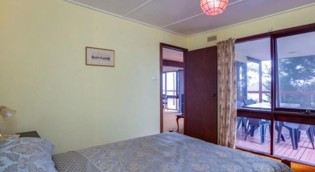 Hillside Haven by the Sea, Book Hotel Dromana Mornington Peninsula