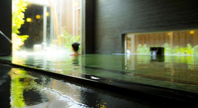 Кровать в общем номере Kansai Airport Spa Hotel Garden Palace