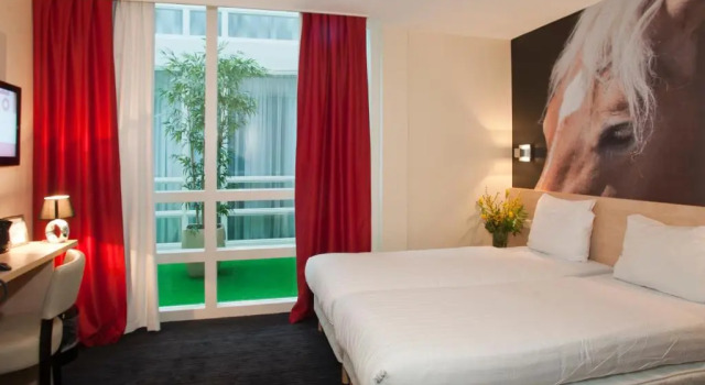 Двухместный номер Souterrain No Window Hotel Iron Horse