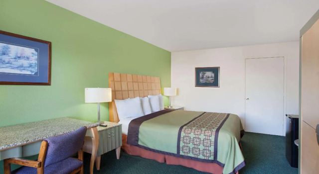 Двухместный номер Standard Days Inn by Wyndham Greeneville