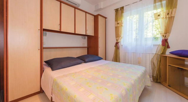 Stunning Home in Vodice With Wifi and 1 Bedrooms