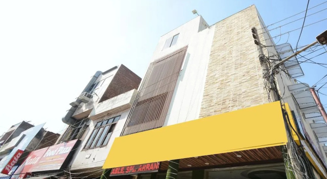 Oyo 30999 Hotel Vaishno