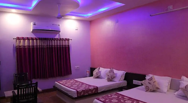Hotel Holiday Inn Highway, Забронировать Отель Отели штата Раджастхана с парковкой, Парковка