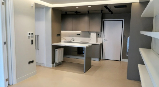 Luxurious Minimal Apartment in Acropolis