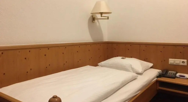 Номер Standard Hotel Restaurant Krokodil