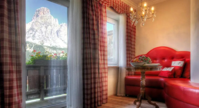 Двухместный номер Comfort с видом на горы Hotel La Perla: The Leading Hotels of the World