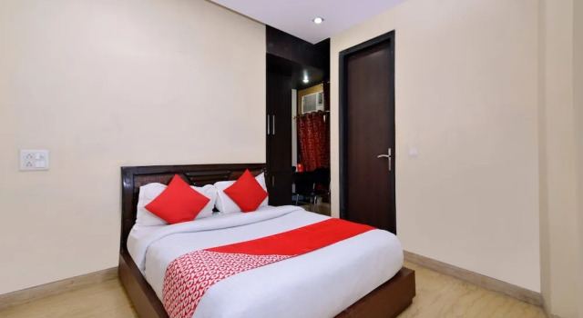 Collection O Lotus Bed & Breakfast, Забронировать Отель «постель и завтрак» Отели Нью-Дели с завтраком, Завтраки