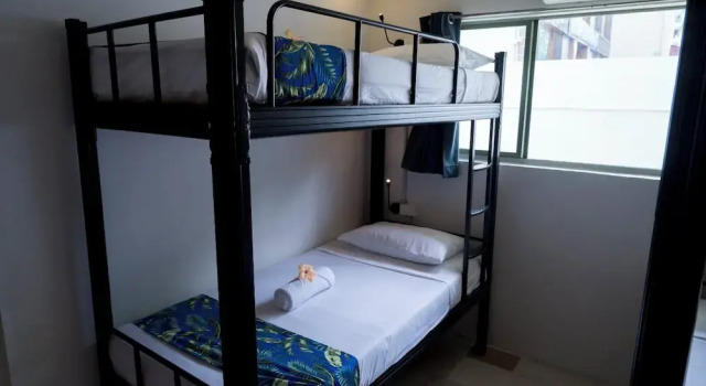Кровать в общем номере (мужской номер) Sailors Beach Fiji