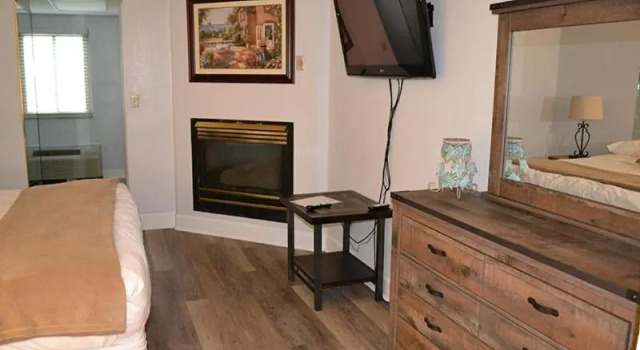 River Place Condos 409 1BD, 2Bath