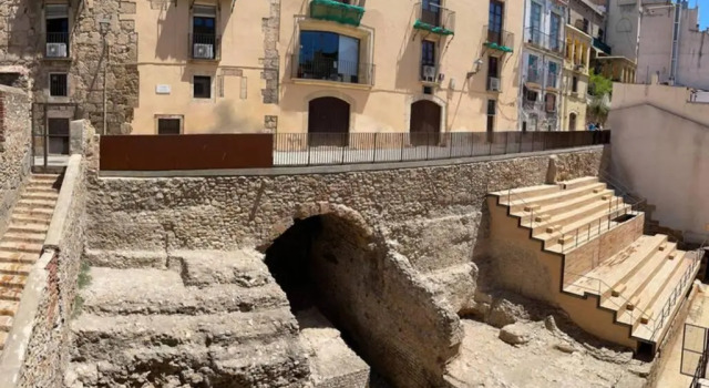 Casa Ferrers piso 2 Piso reformado en el casco antiguo de Tarragona, Забронировать Отель Таррагона Tarragonès, рядом с Provincial Traffic Headquarters